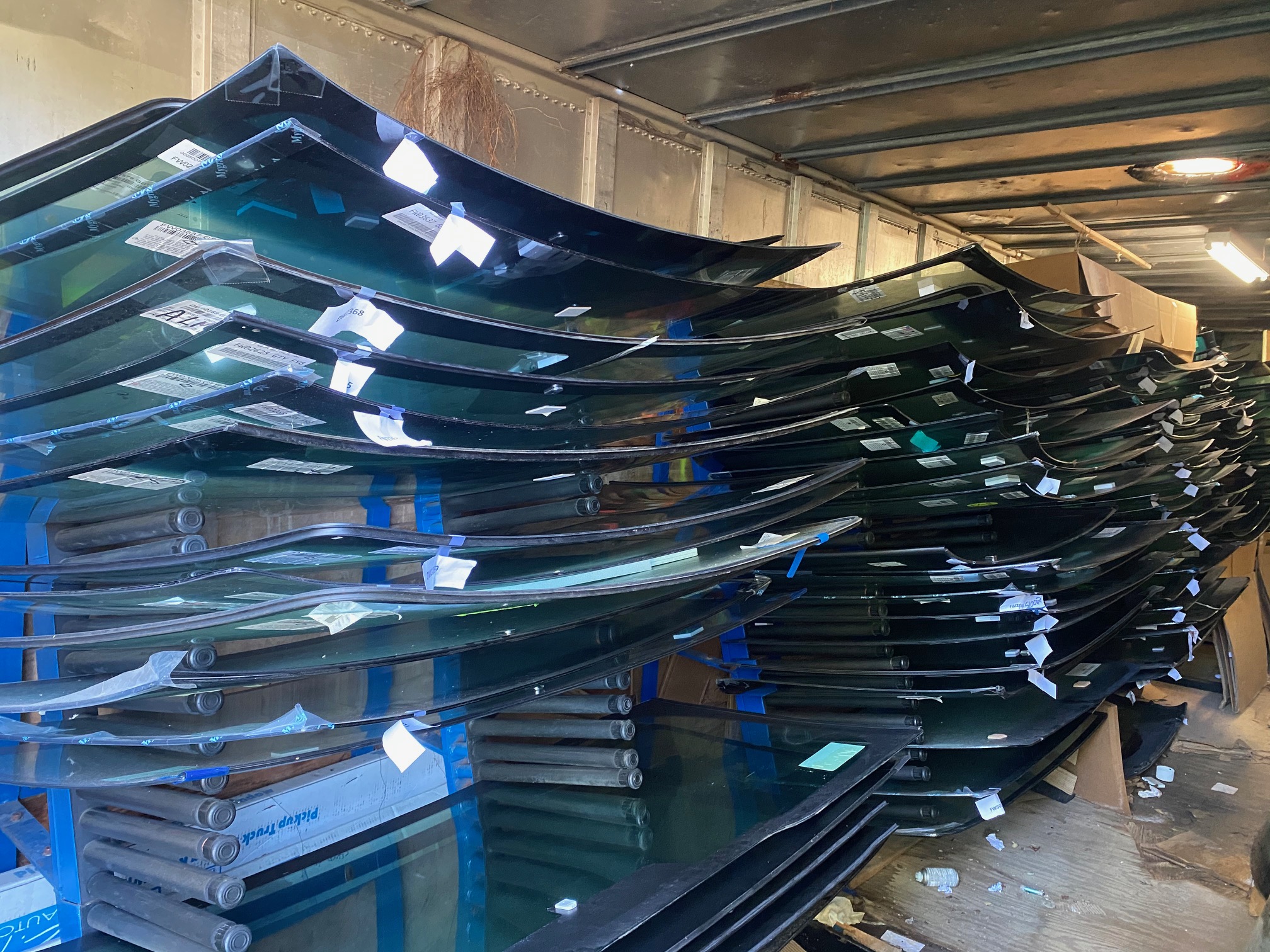 Almin Auto Glass Windshield Repair Services