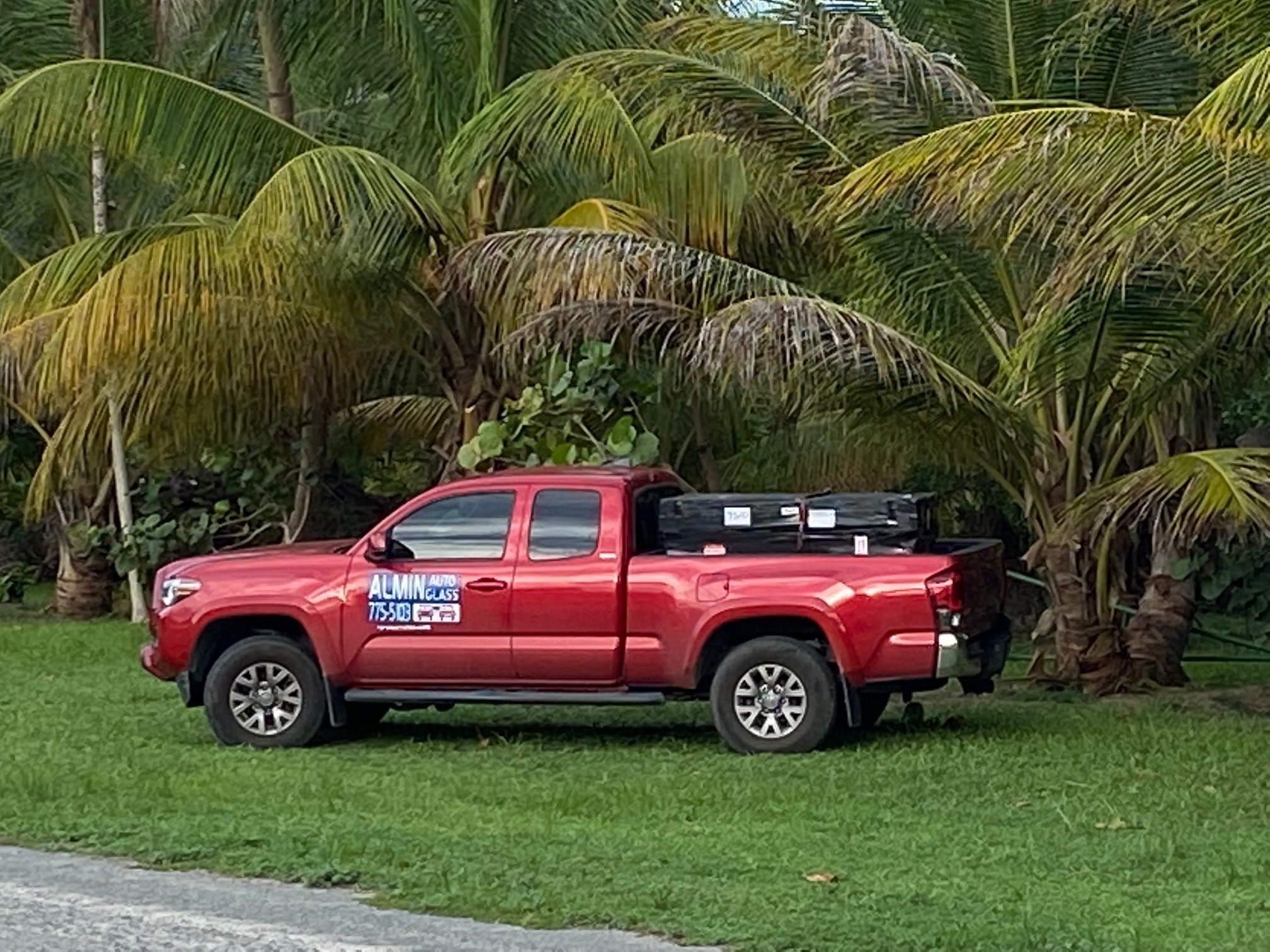 Almin Auto Glass Truck
